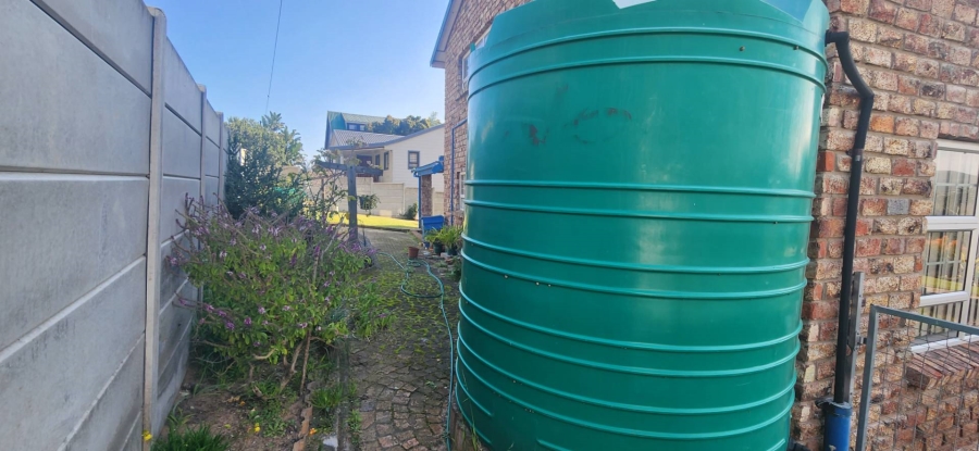 4 Bedroom Property for Sale in Fraaiuitsig Western Cape